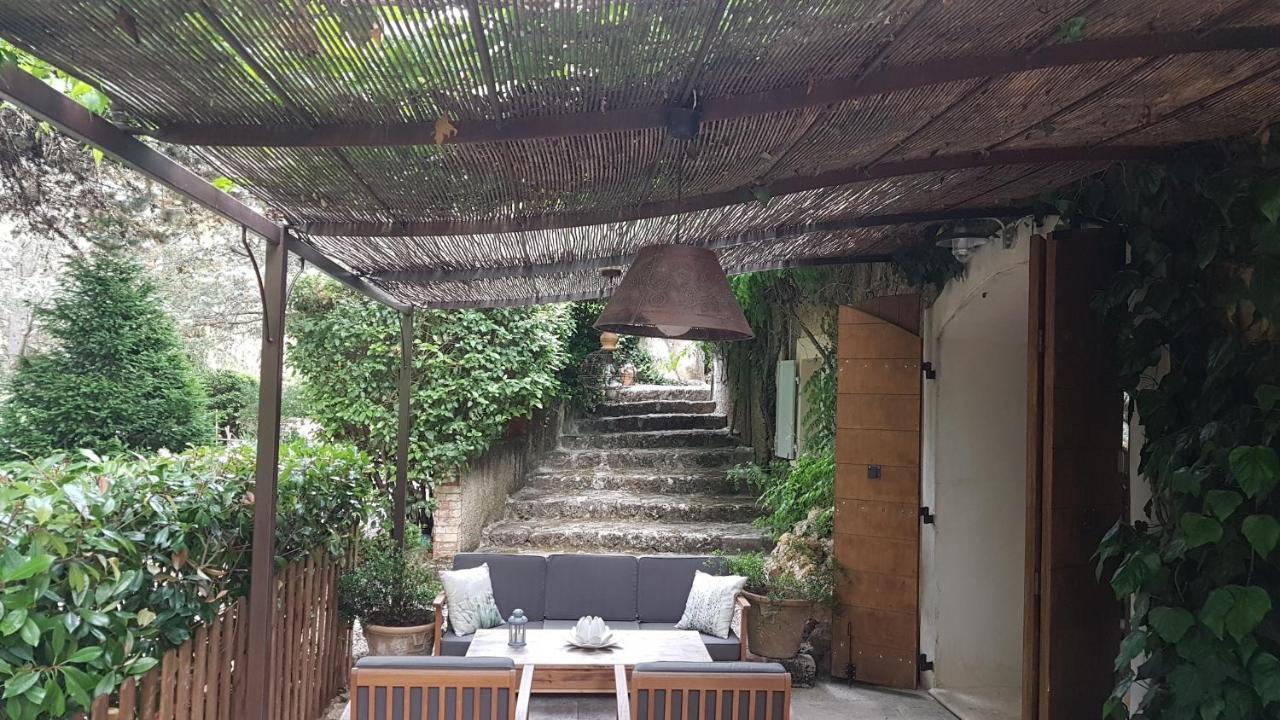 Bastide En Provence Apartment *